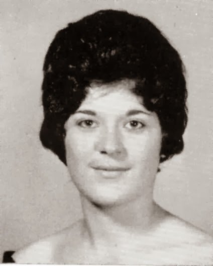 Simmons, Gail